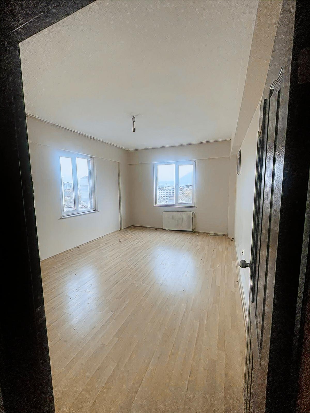 TACETTİN VELİ MAHALLESİNDE MERKEZDE 4+1 SATILIK OFİS - Resim 13