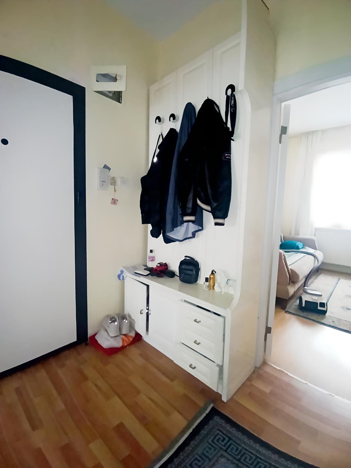 Harika Konumlu Kombili AraKat Satılık 3+1 Daire - Resim 5