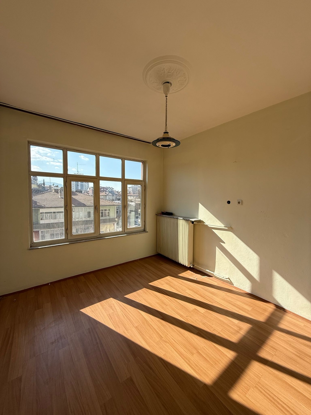 İSTASYON CADDESİNDE OFİS OLMAYA UYGUN SATILIK 3+1 DAİRE - Resim 10