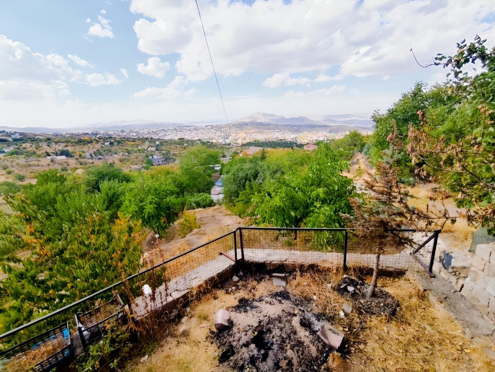 HACILAR AŞAĞI MAHALLE MANZARALI 653 M2 VİLLA PARSELLİ BAĞ EVİ - Resim 5