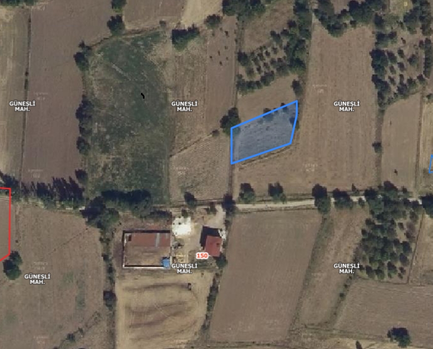 GÜNEŞLİ KÖYE YAKIN GÖLYERİNDE SATILIK 1300 M2 BAKIMLI TARLA - Resim 8