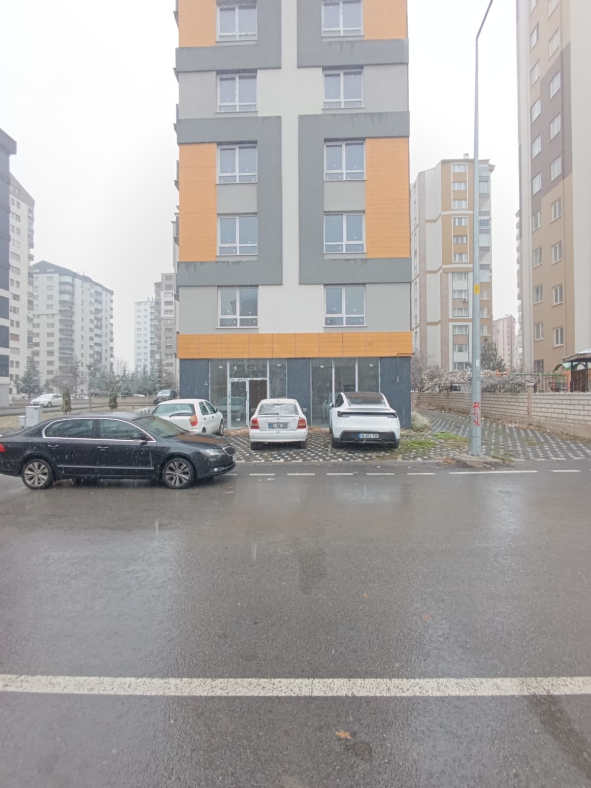 KÖŞK ERBOSAN OKULU YANIN DA KİRALIK 90 M2 DÜKKAN - Resim 12