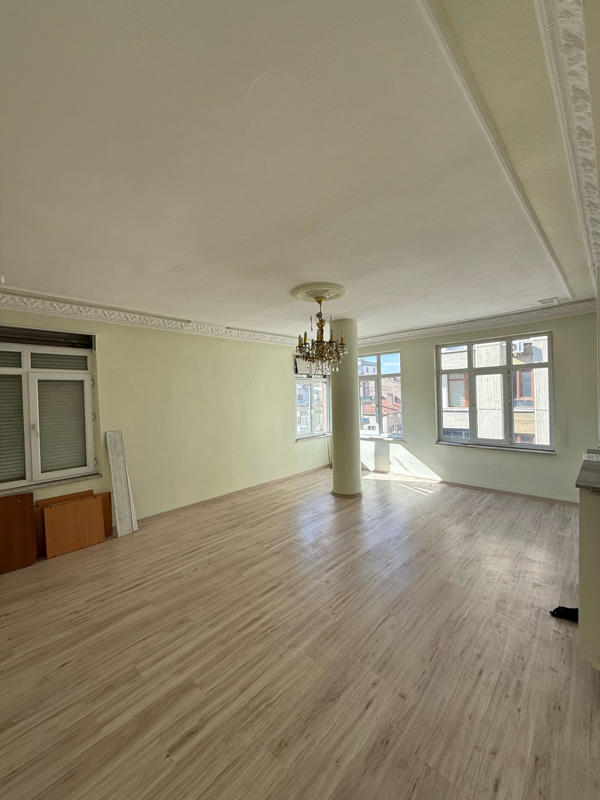 İSTASYON CADDESİNDE OFİS OLMAYA UYGUN SATILIK 3+1 DAİRE - Resim 24