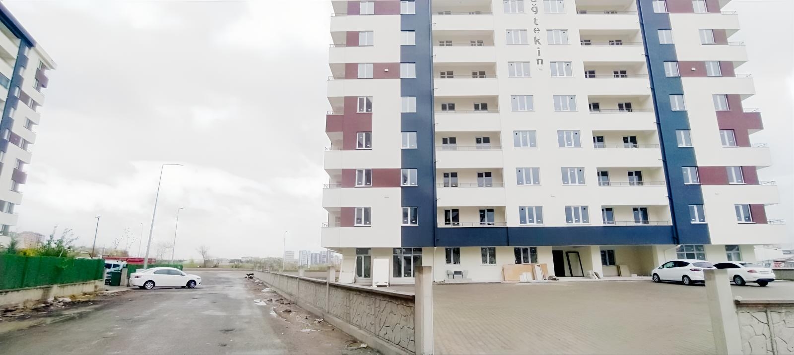 ERKİLET BADE KONAKLARI'NDA SATILIK SIFIR 2+1 DAİRE