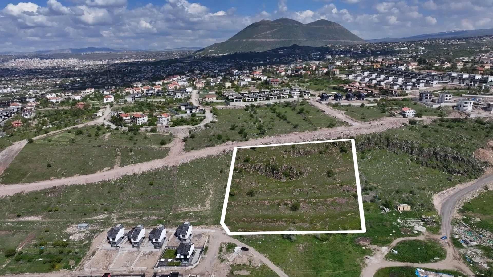 BECEN MAH SATILIK TEK TAPU VİLLA PARSELİ - Resim 2