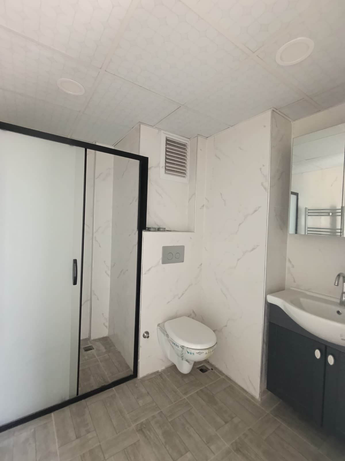 SEYRANİ ANA YOL ÜZERİNDE SATILIK 4+1 DAİRE - Resim 33