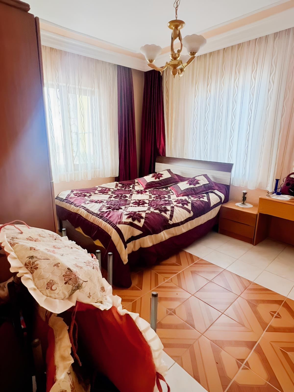 Hacılarda Manzaralı 2.000 m² İçinde 4 Katlı Geniş Aile Villası - Resim 6