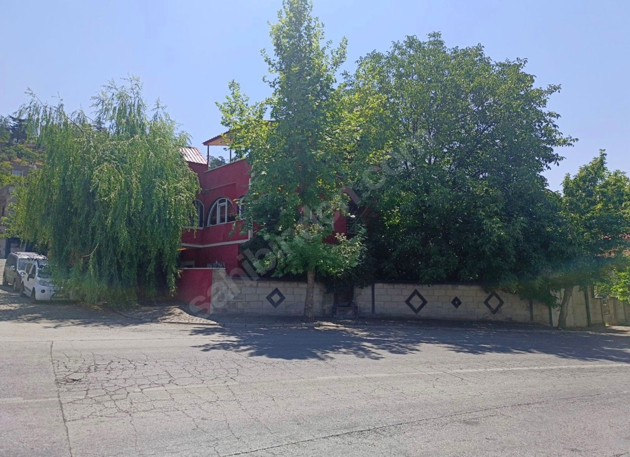 TALASIN SEÇKİN LOKASYONUNDA TİCARİ POTANSİYELLİ KÖŞE VİLLA - Resim 4