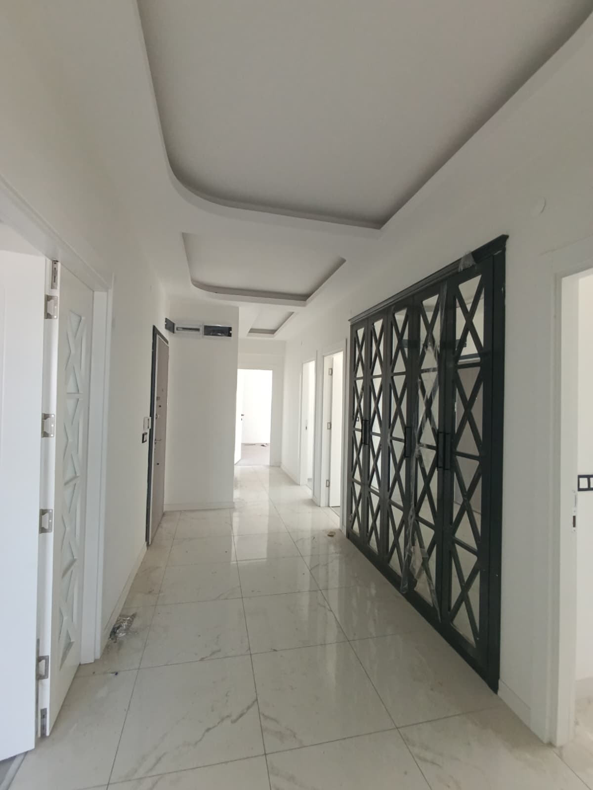 SEYRANİ ANA YOL ÜZERİNDE SATILIK 4+1 DAİRE - Resim 6