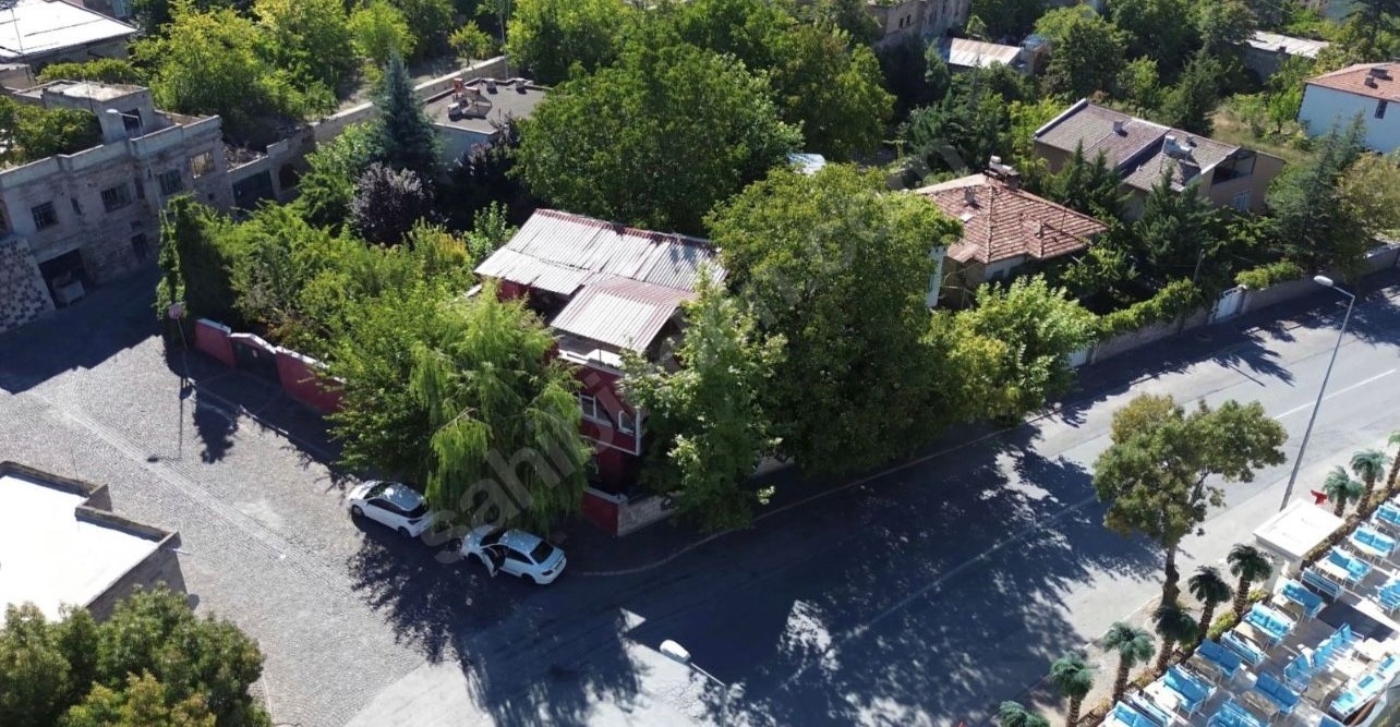 TALASIN SEÇKİN LOKASYONUNDA TİCARİ POTANSİYELLİ KÖŞE VİLLA - Resim 10