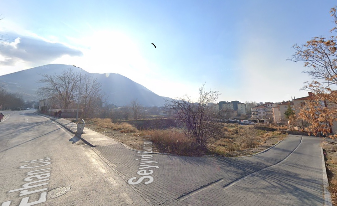 TALAS HAN MAHALLESİ SATILIK 3.000 M2 TİCK ARSA
