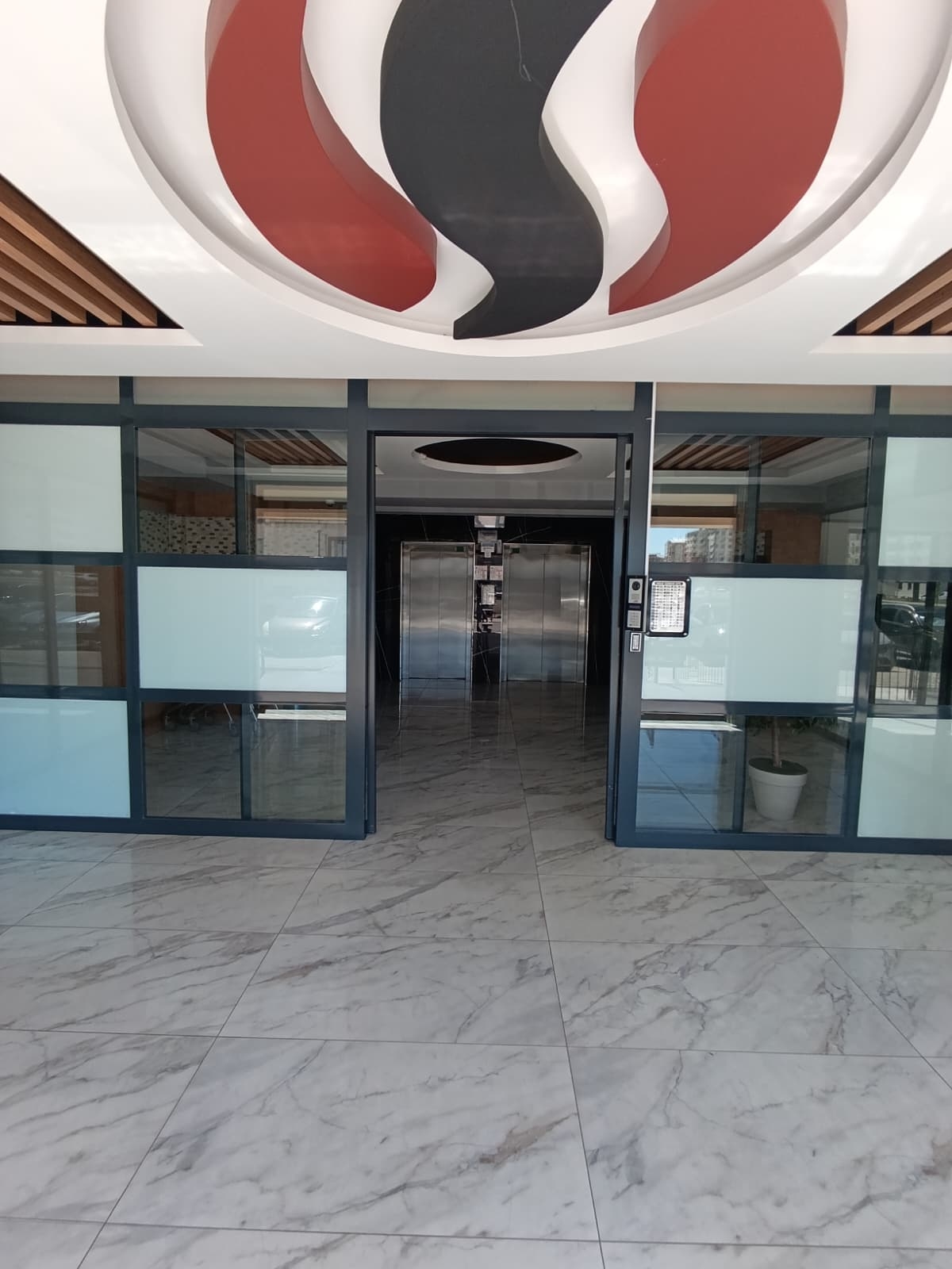 SEYRANİ ANA YOL ÜZERİNDE SATILIK 4+1 DAİRE - Resim 30
