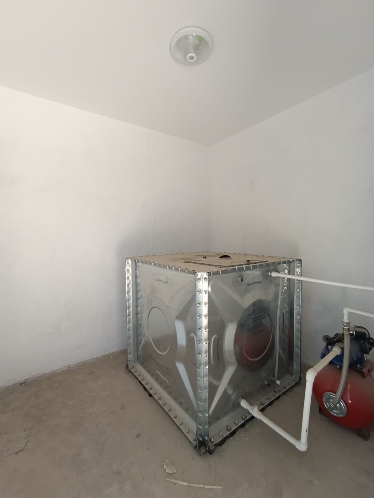 HUBUBATÇILAR SİTESİ 750 M2 KİRALIK FABRİKA - Resim 1