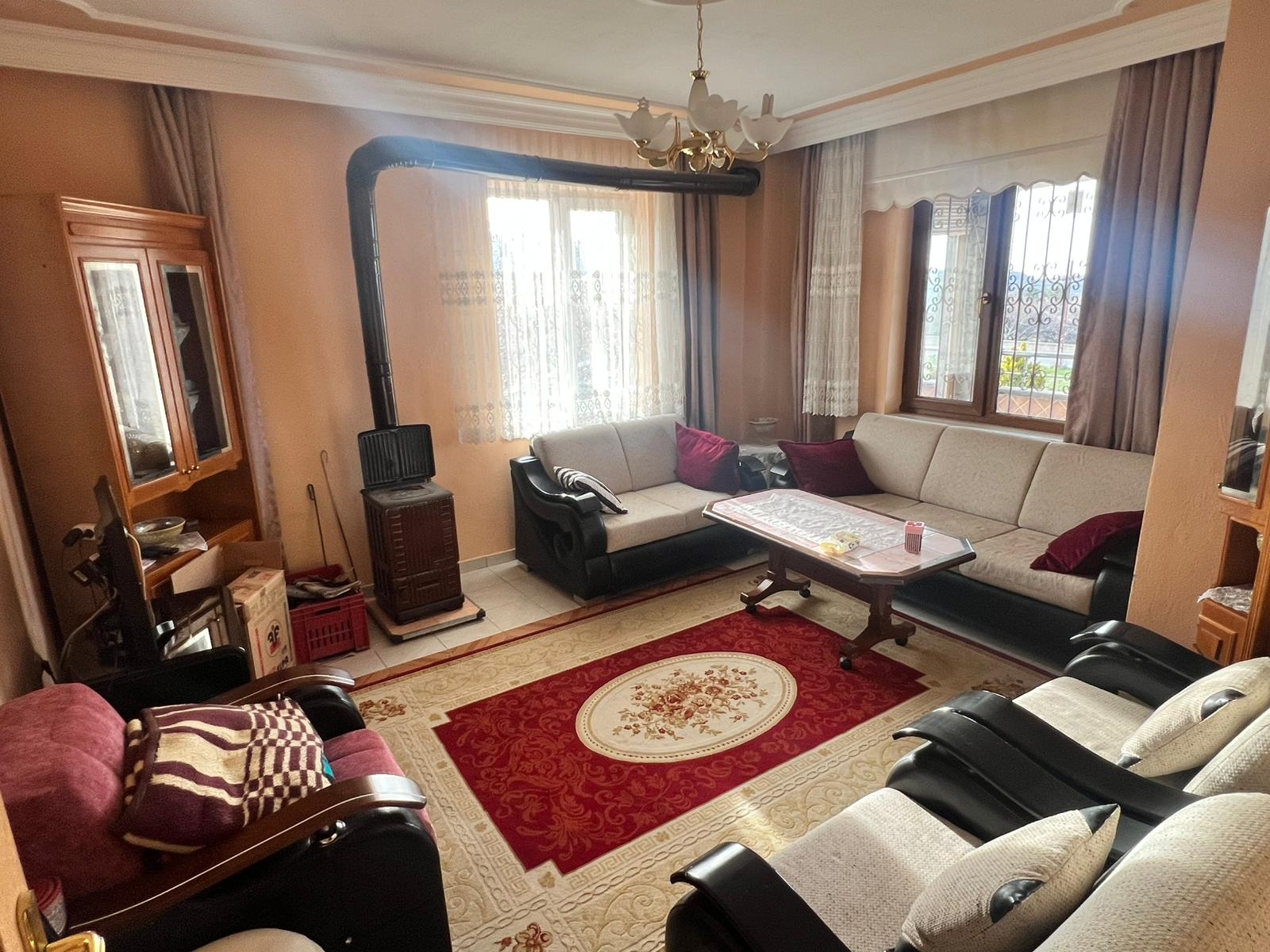 Hacılarda Manzaralı 2.000 m² İçinde 4 Katlı Geniş Aile Villası - Resim 13