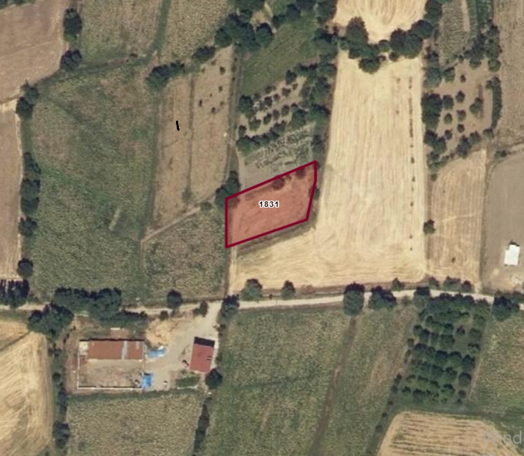 GÜNEŞLİ KÖYE YAKIN GÖLYERİNDE SATILIK 1300 M2 BAKIMLI TARLA - Resim 9