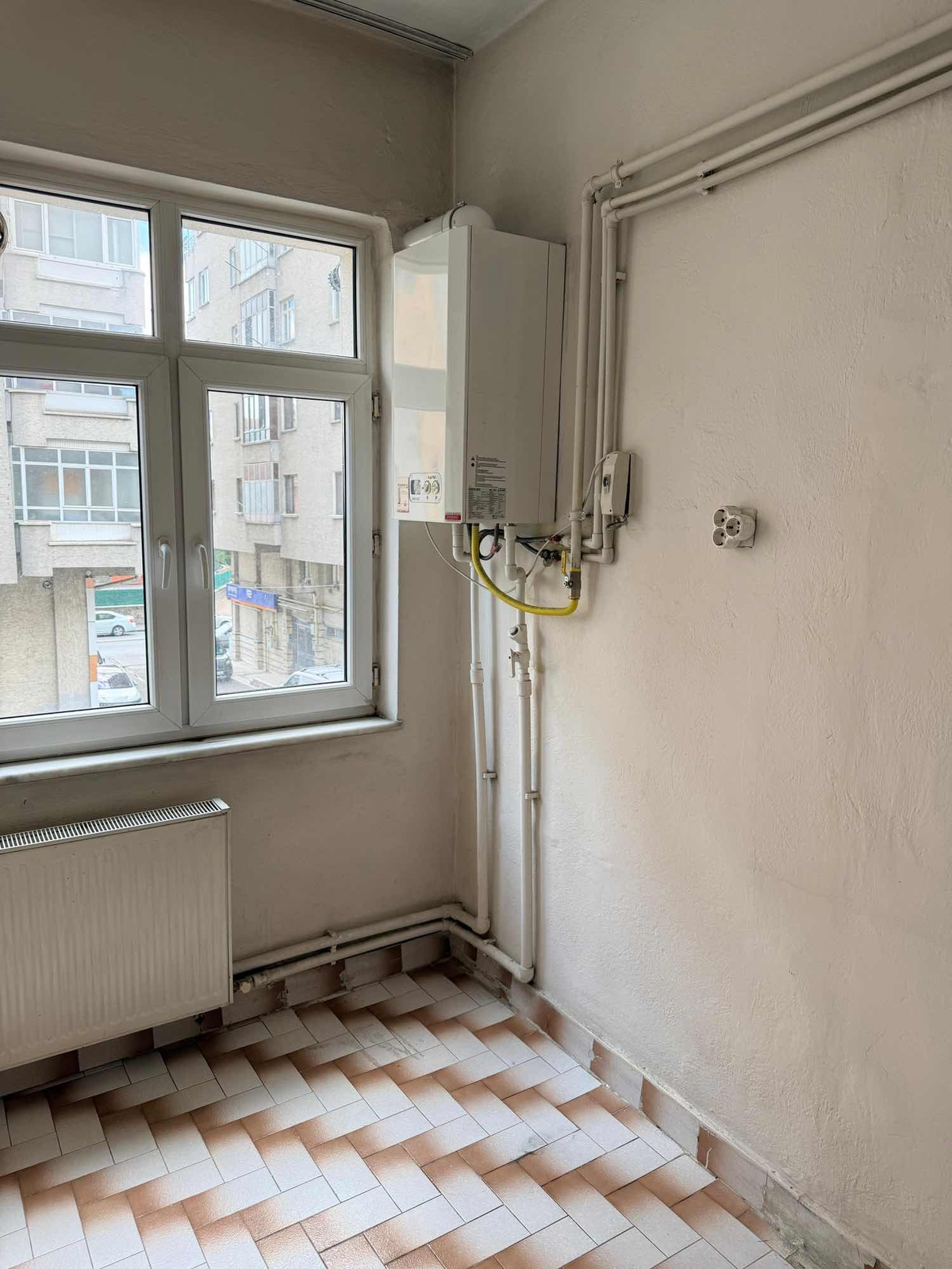 GEVHER NESİBEDE 3+1 KOMBİLİ KİRALIK DAİRE - Resim 17