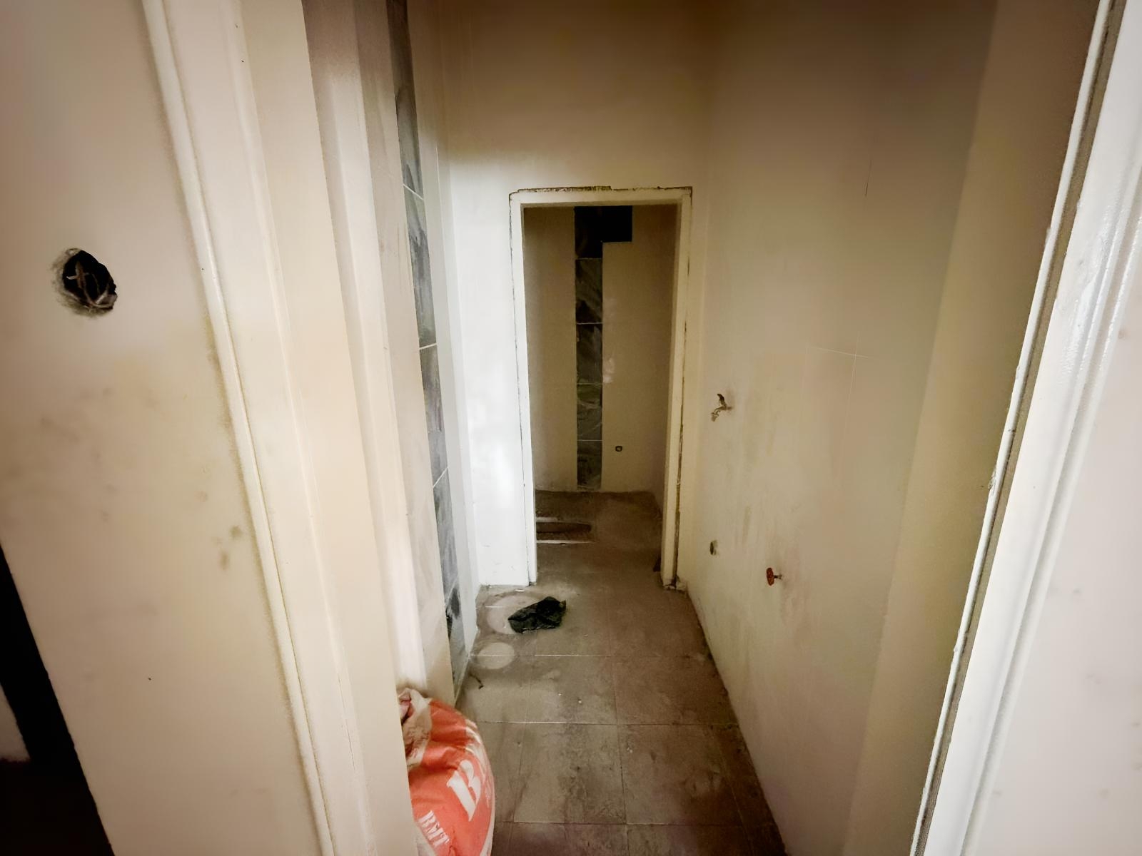 CADDE'DE OFİSE UYGUN KİRALIK YAPILI DAİRE - Resim 13