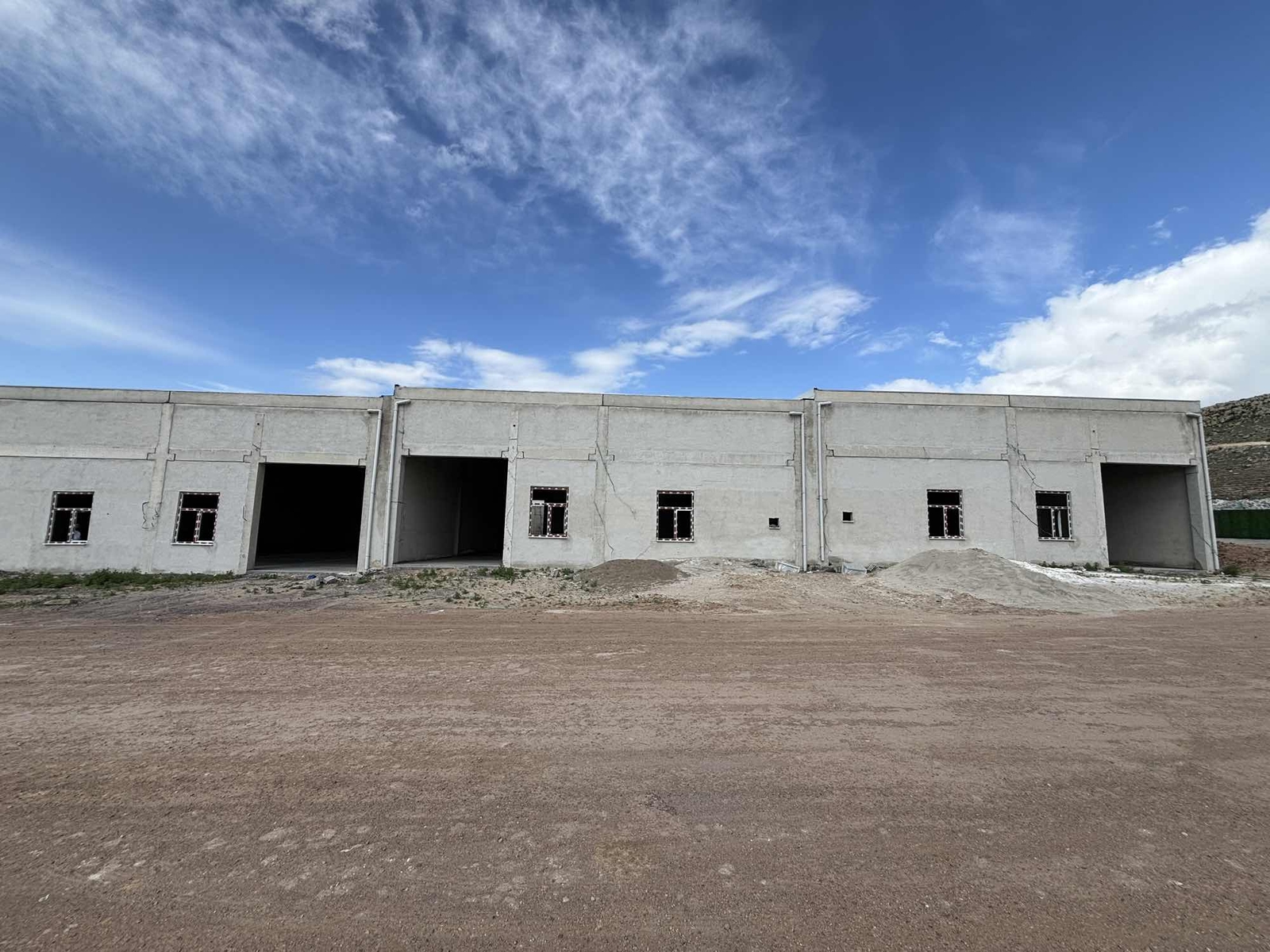 Mega Kent de Kiralık 400m2 Hangar - Resim 17