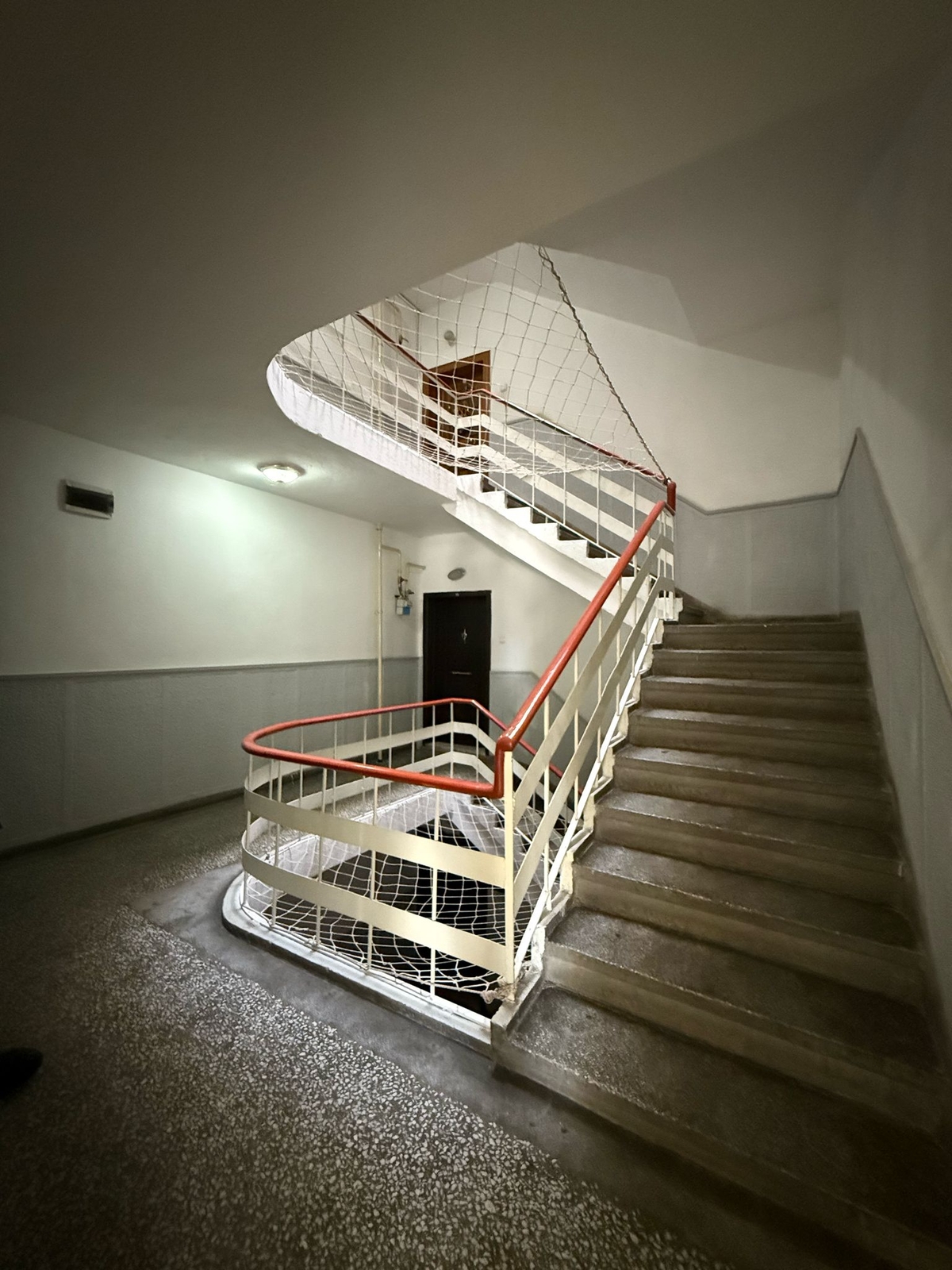 İSTASYON CADDESİNDE OFİS OLMAYA UYGUN SATILIK 3+1 DAİRE - Resim 22