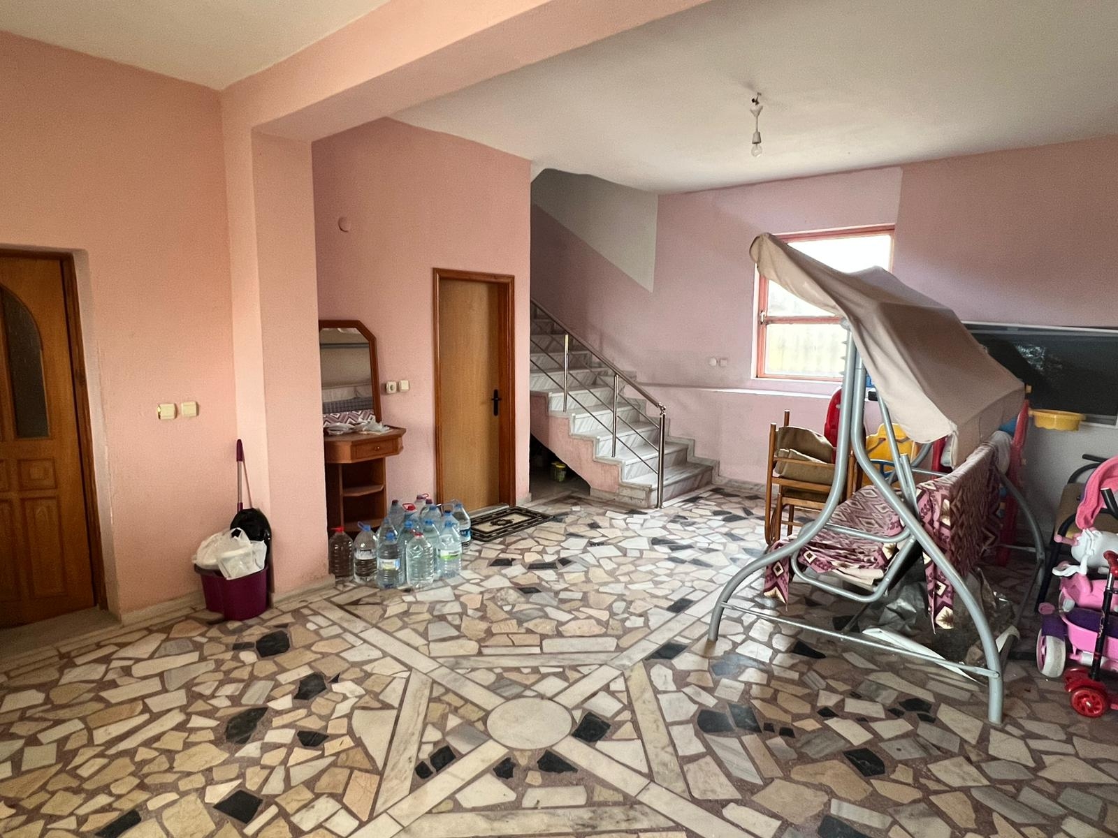 Hacılarda Manzaralı 2.000 m² İçinde 4 Katlı Geniş Aile Villası - Resim 19