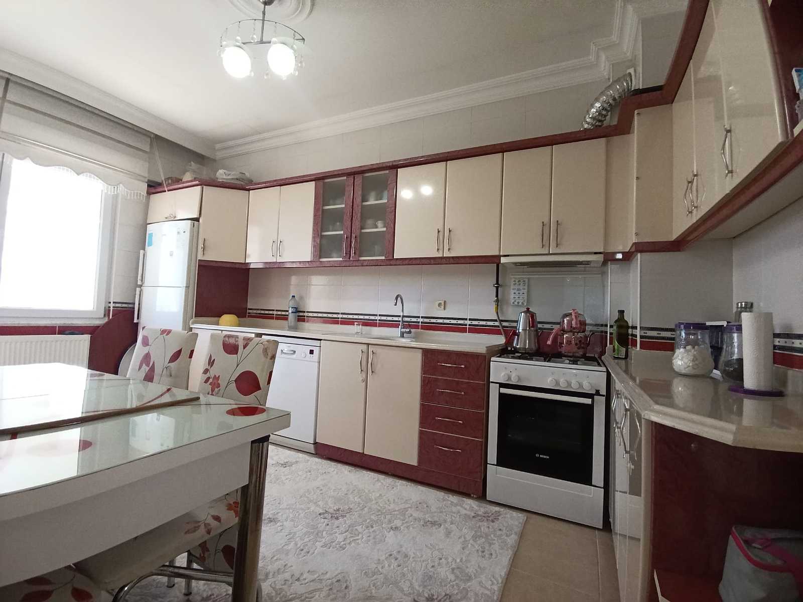 Erkilet'te Merkezi Konumda Satılık Geniş 3+1 Daire - Resim 16