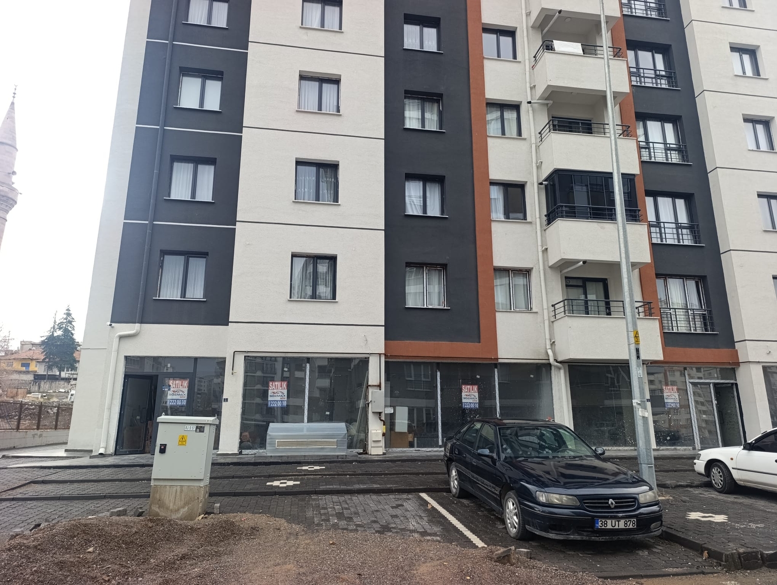 Küçük Ali'de Geniş Cepheli Hazır Sıfır Satılık Dükkan - Resim 16