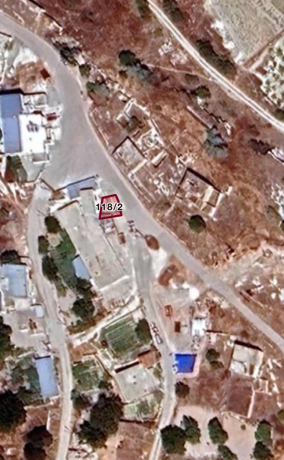 ÜRGÜP İLTAŞTA 36 M2 KÖY GİRİŞİNDE ARSA