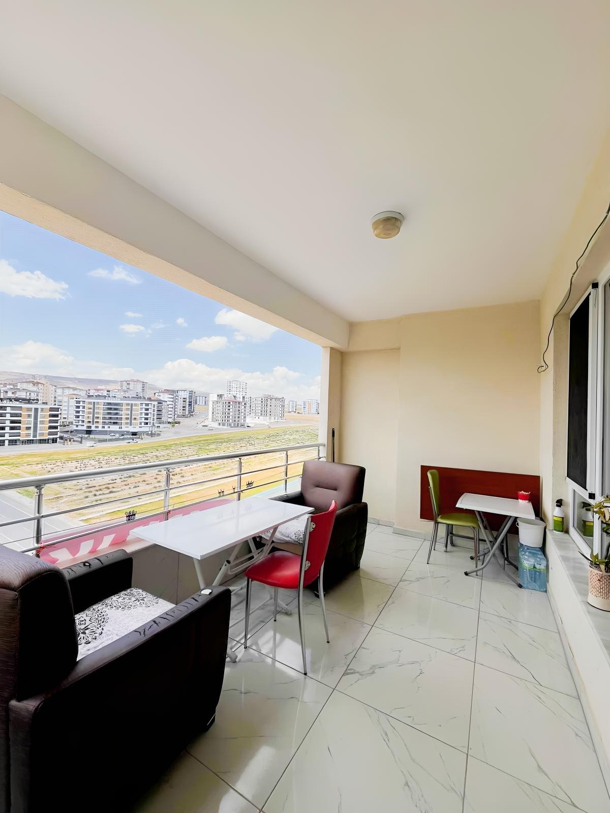 LAVANTA BAHÇESİ MANZARASI İLE ULTRA LÜX 3+1 DAİREMİZ - Resim 3