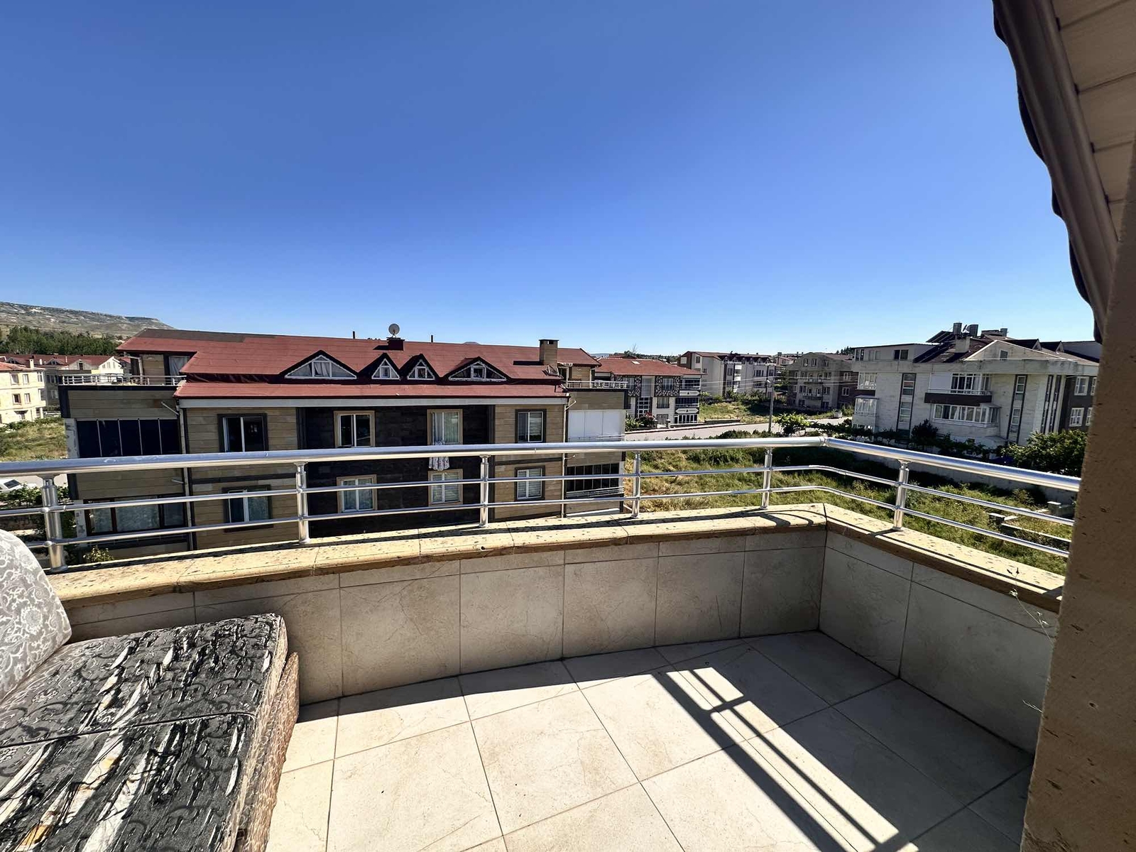 DUAYERİ MAHALLESİNDE 1+1 EŞYALI KİRALIK DAİRE - Resim 6