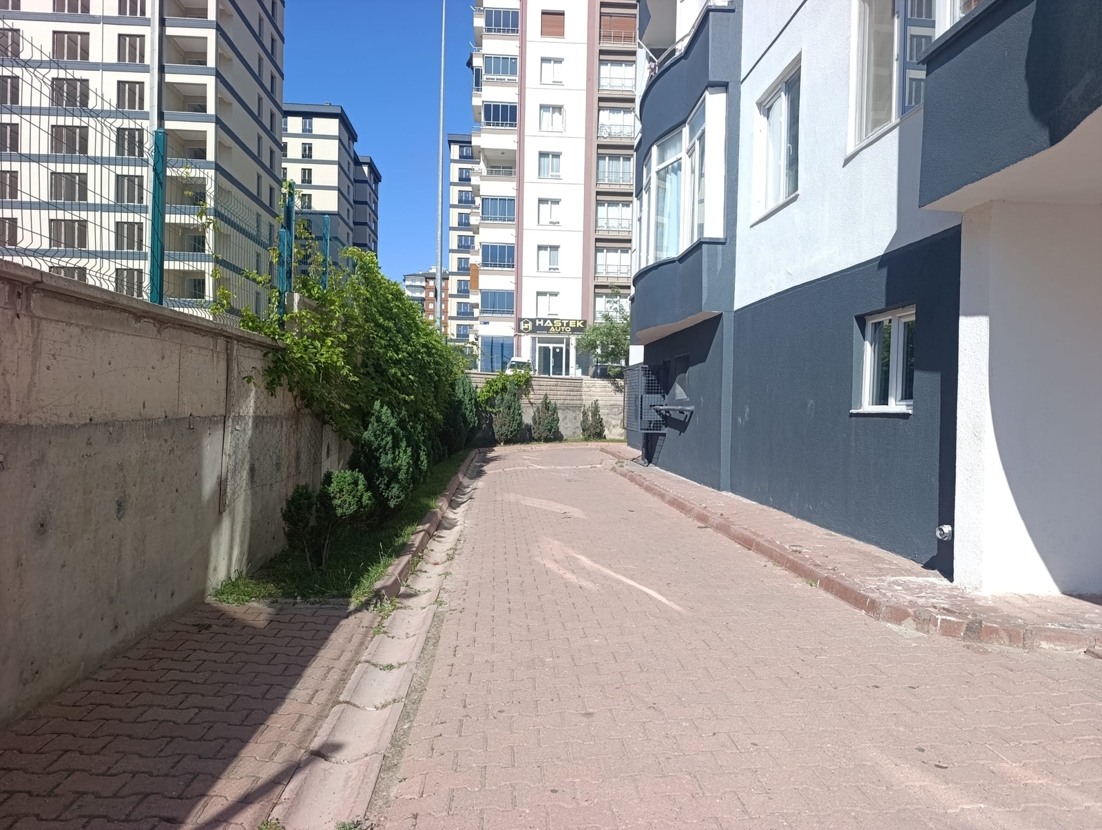 Erkilet'te Merkezi Konumda Satılık Geniş 3+1 Daire - Resim 7