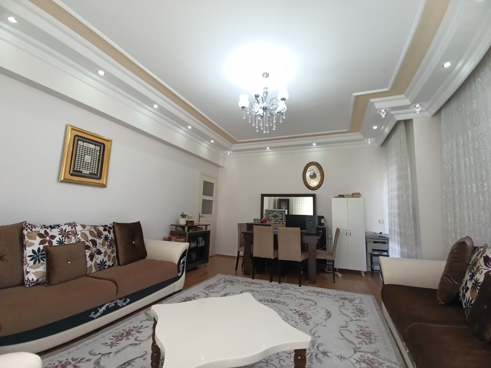 Erkilet'te Merkezi Konumda Satılık Geniş 3+1 Daire - Resim 9