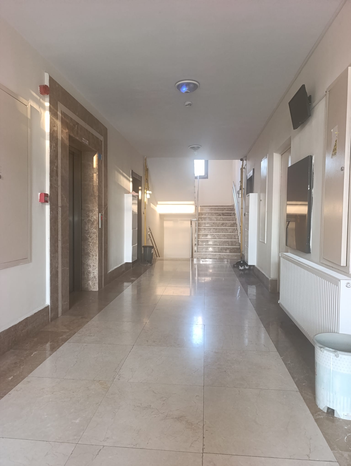 Karpuzan Tokide Güney Batı Cephe Satılık Yapılı 3+1 Daire - Resim 3