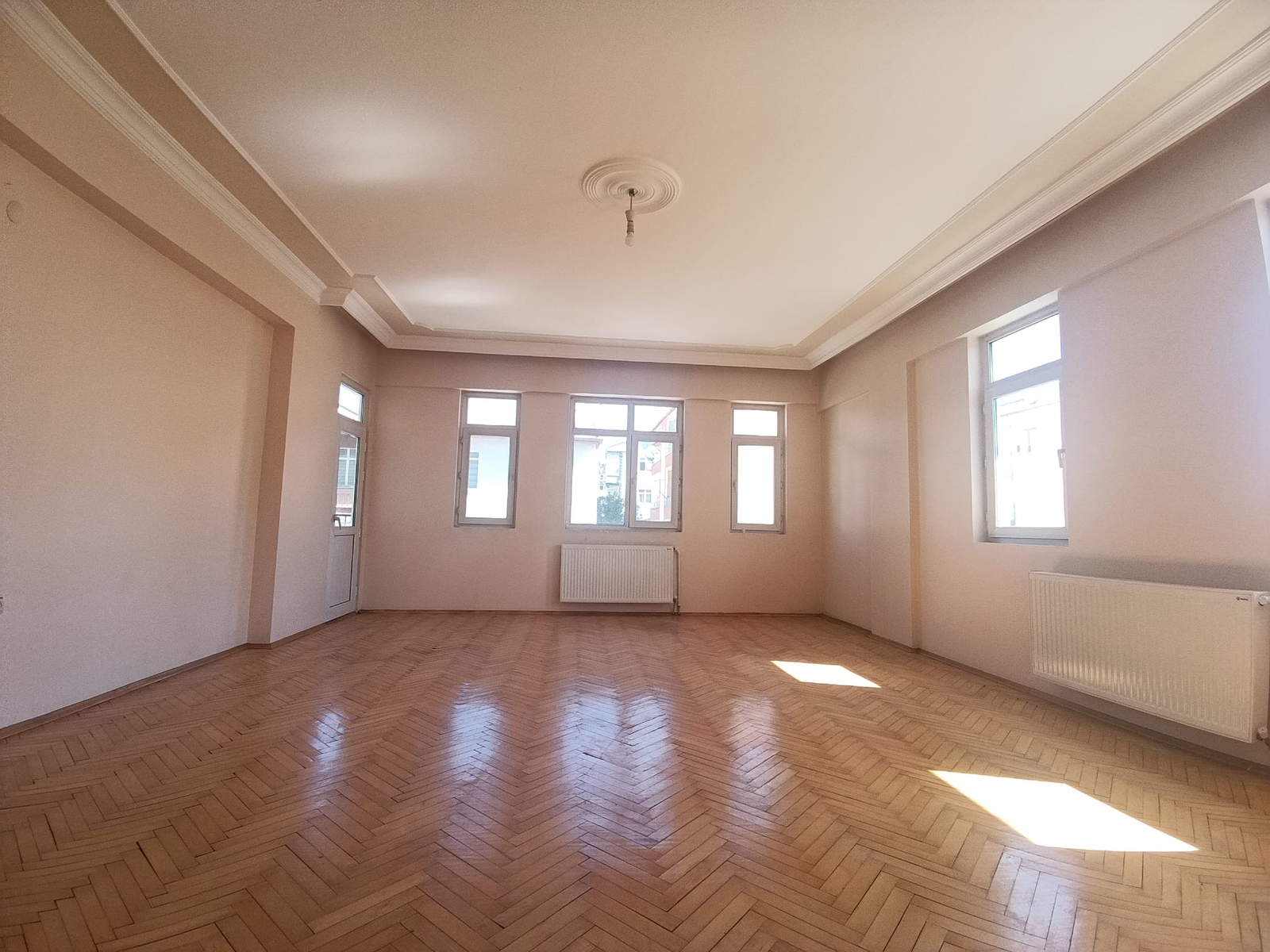 Kartala Yakın Geniş Arakat Kiralık 3+1 Daire - Resim 9