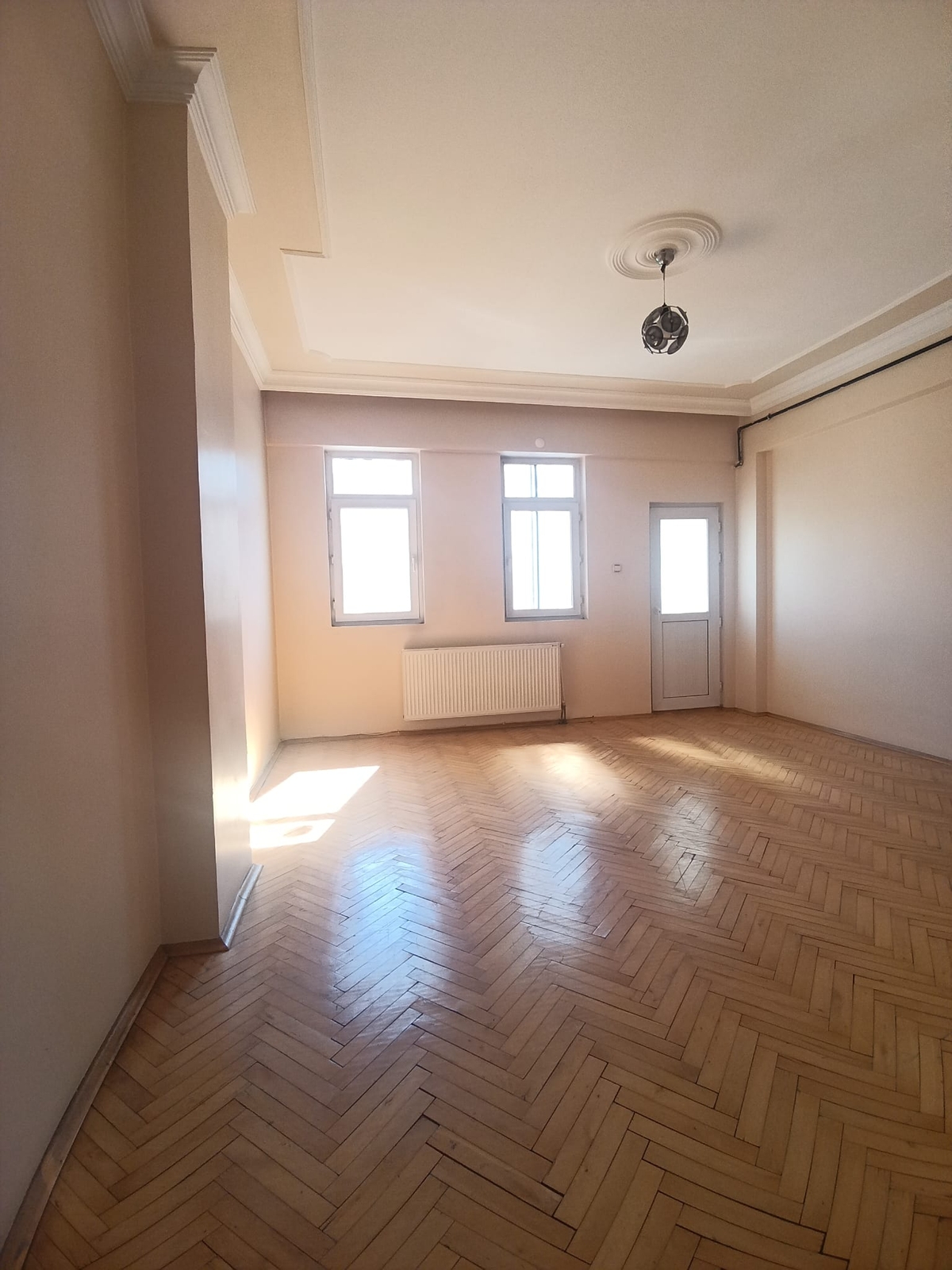 Kartala Yakın Geniş Arakat Kiralık 3+1 Daire - Resim 4