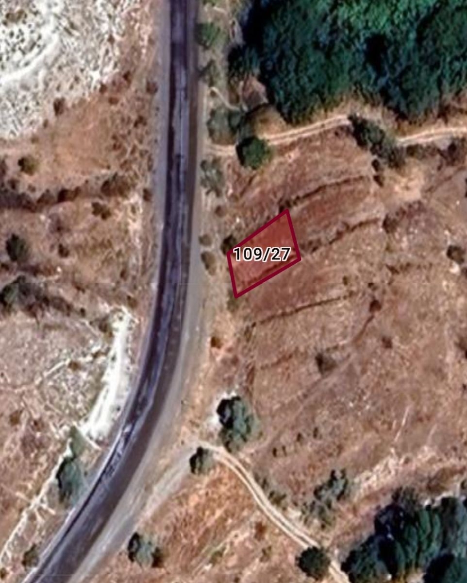 ÜRGÜP YEŞİLÖZ KÖYÜ TEK TAPU 130 M2 SATILIK BAHÇE
