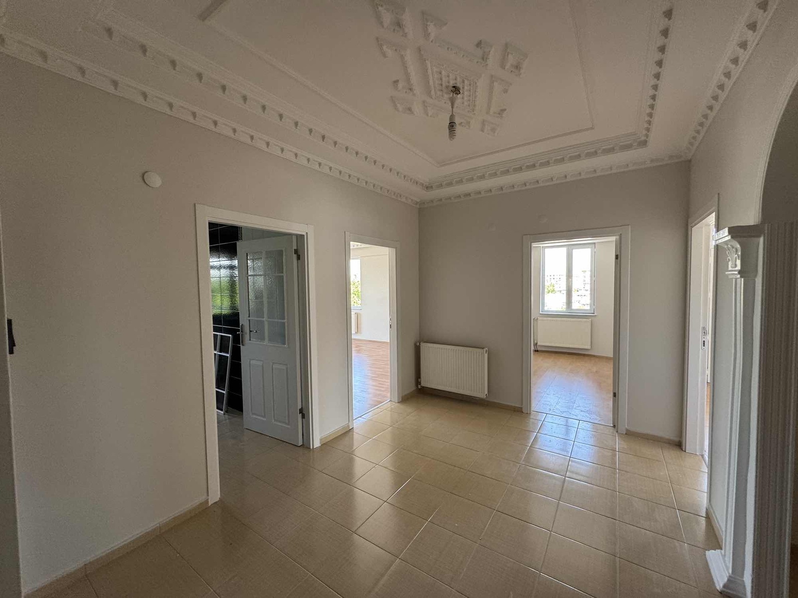 SÜMER MAH SATILIK 3+1 ARAKAT GENİŞ DAİRE - Resim 2