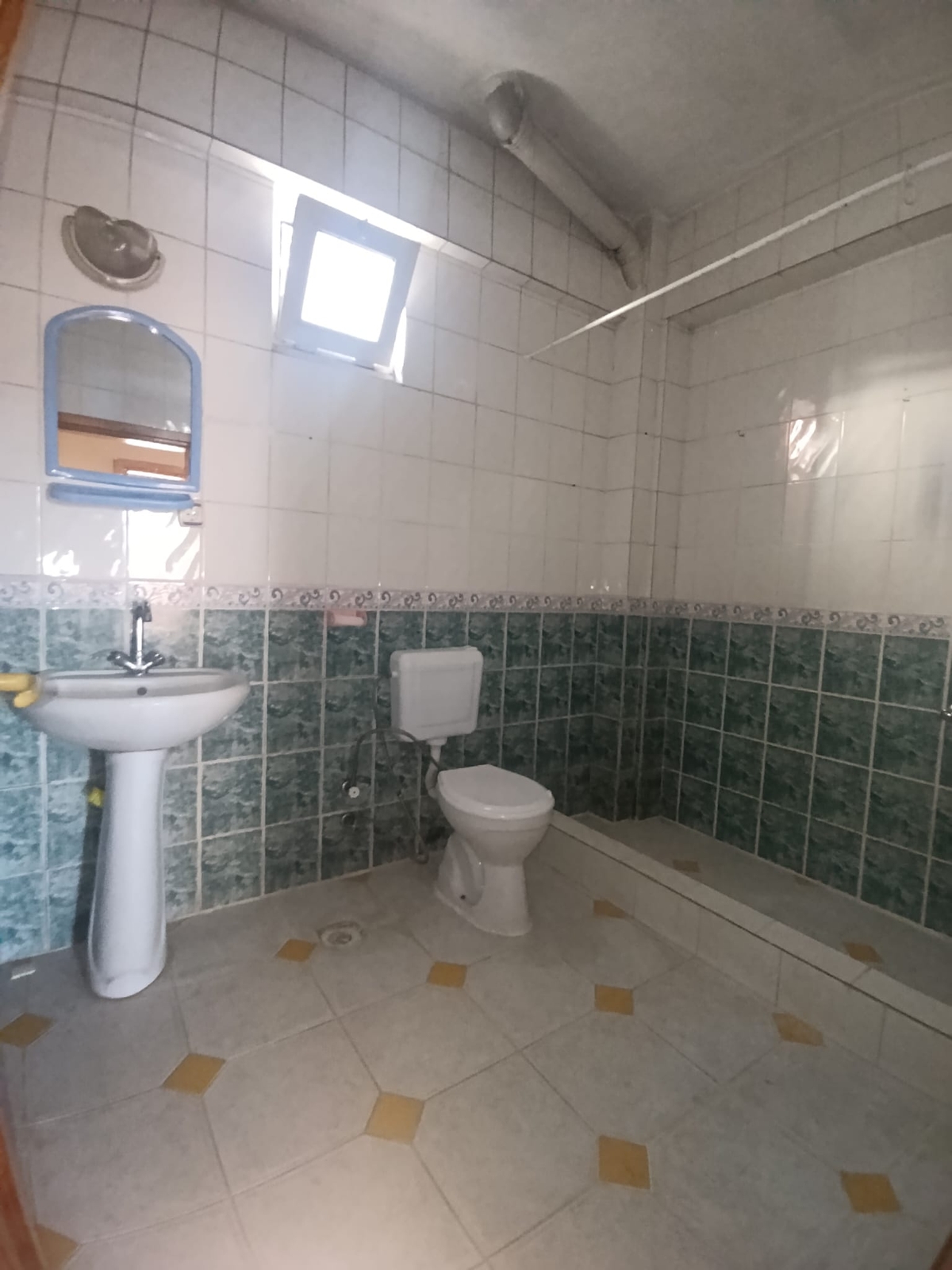 Kartala Yakın Geniş Arakat Kiralık 3+1 Daire - Resim 11