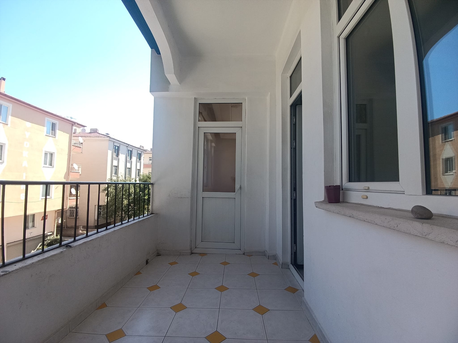 Kartala Yakın Geniş Arakat Kiralık 3+1 Daire - Resim 5