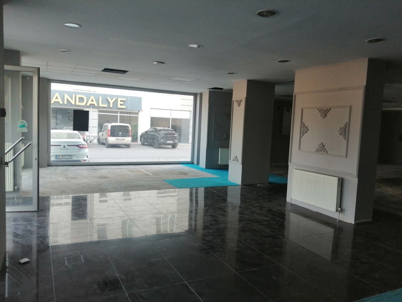 OSMAN KAVUNCU MH'DE MÜKEMMEL KONUMDA 400 M2 "KİRALIK" DÜKKAN - Resim 6