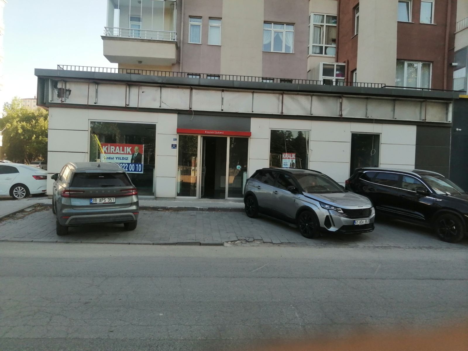 OSMAN KAVUNCU MH'DE MÜKEMMEL KONUMDA 400 M2 "KİRALIK" DÜKKAN - Resim 13