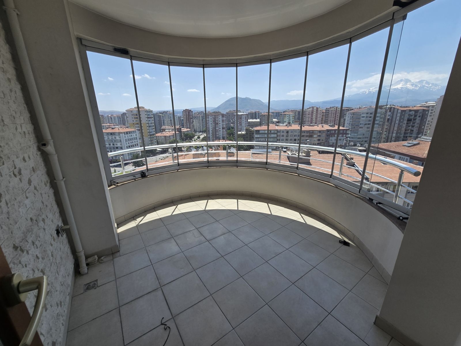 SARAR PARK REZİDANS'DA KİRALIK 4+1 DAİRE - Resim 5