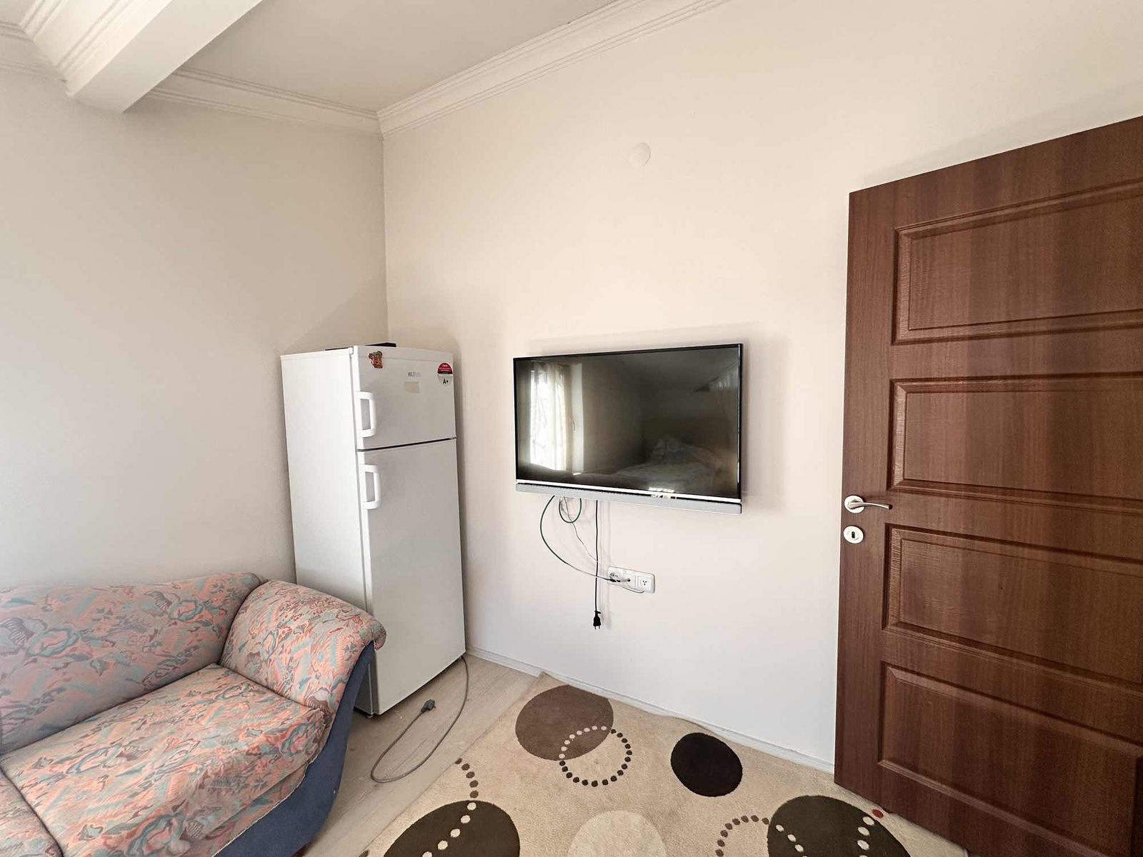DUAYERİ MAHALLESİ TERAS KAT 1+1 EŞYALI KİRALIK DAİRE - Resim 2