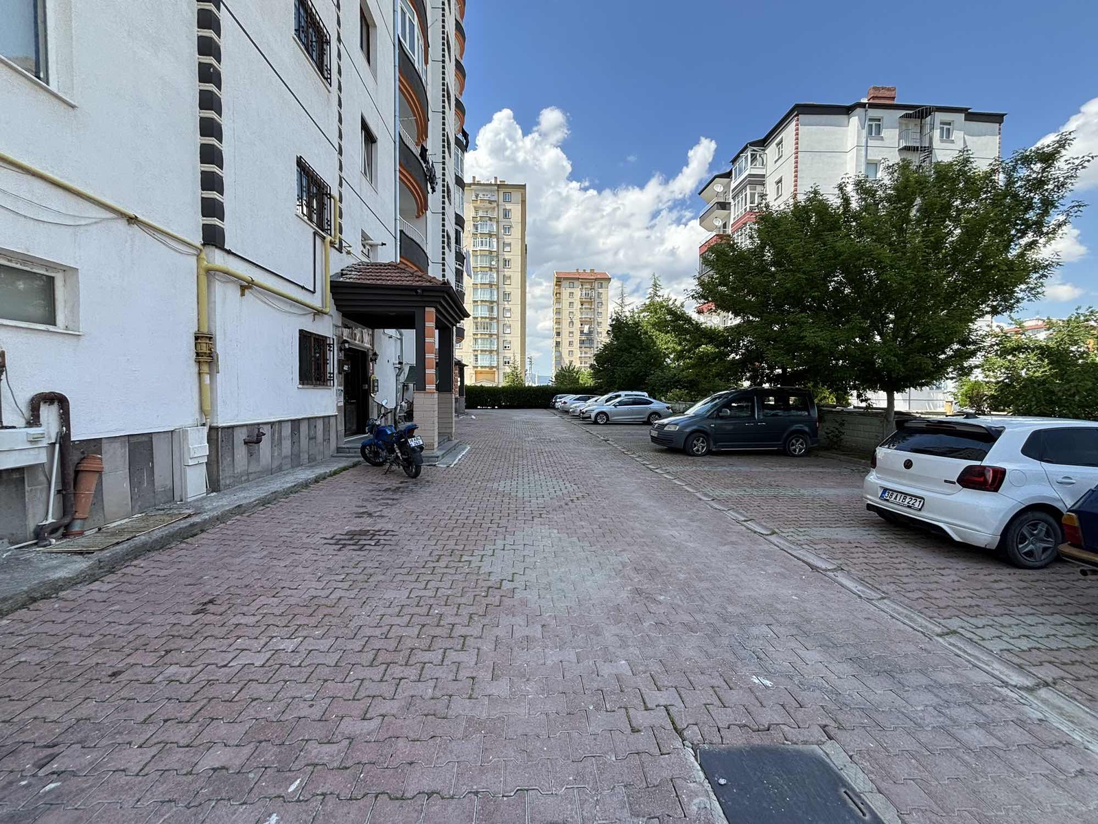Havalimanı Yolunda 3+1 Satılık Daire - Resim 8