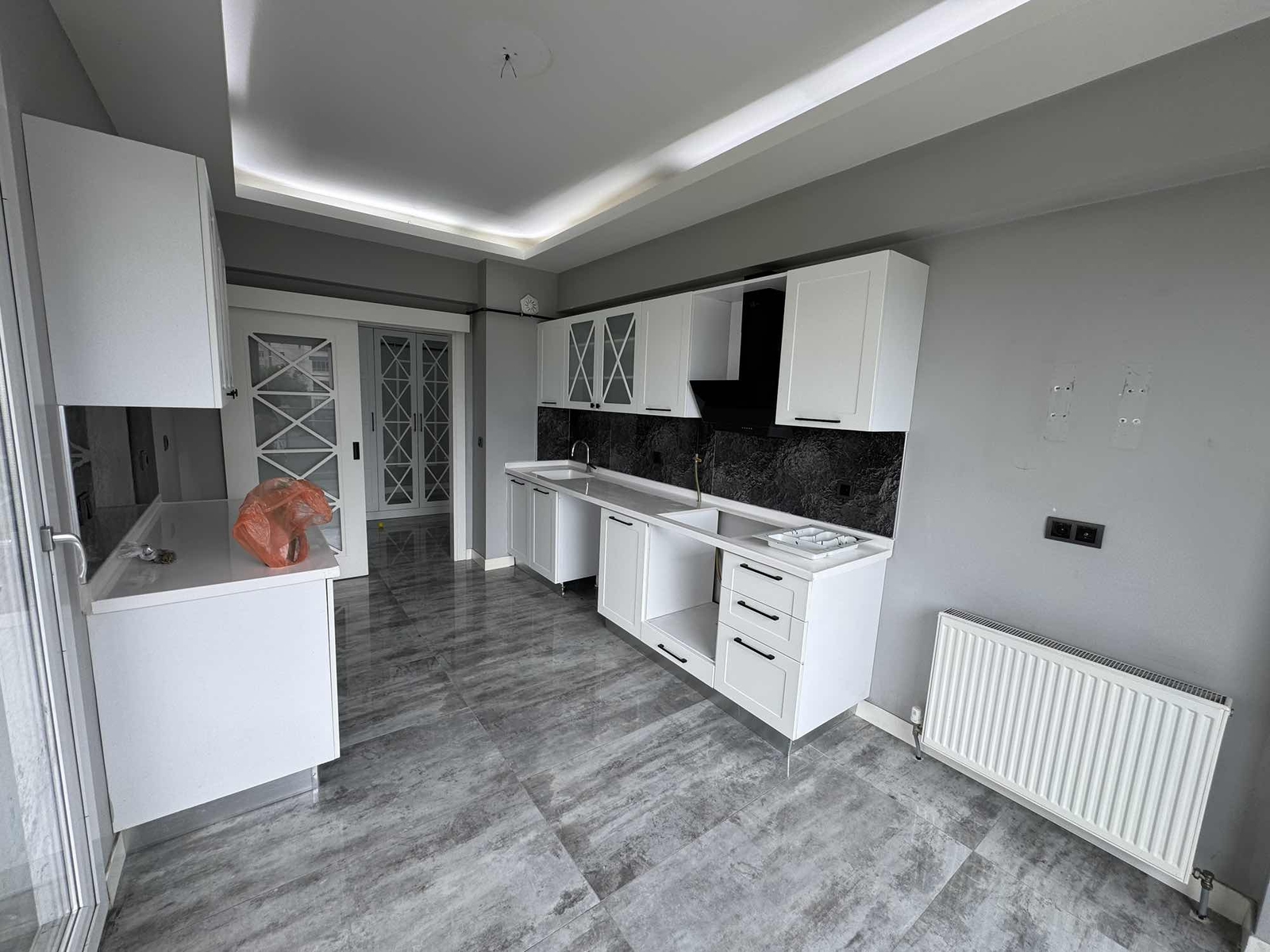 SEYRANİ MAHALLESİ ULTRA LÜKS 3+1 GENİŞ DAIRE SON FIRSAT - Resim 2