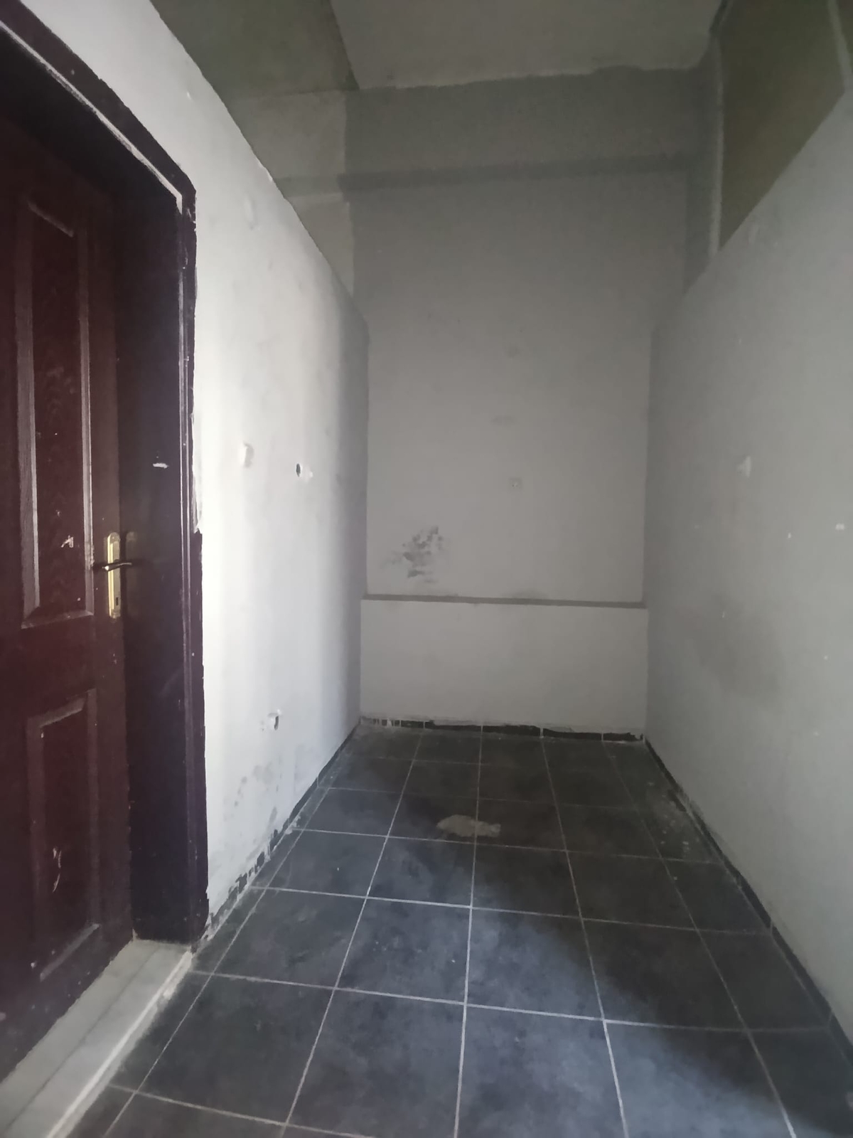 Mithatpaşada Önü Açık Otaparklı Satılık - Resim 10