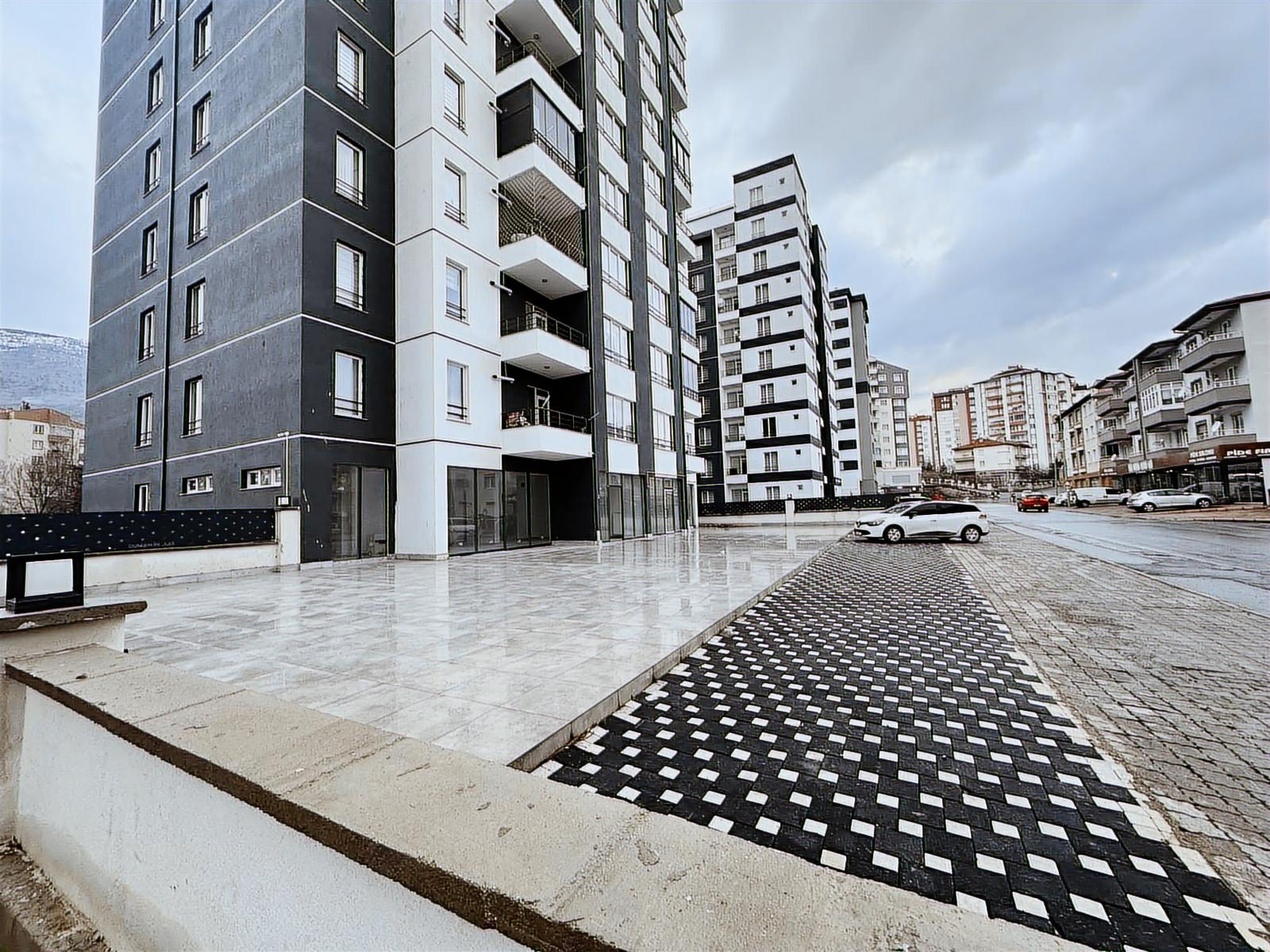Bahçelievler Caddesi 300m² Kiralık Dükkan - Resim 10