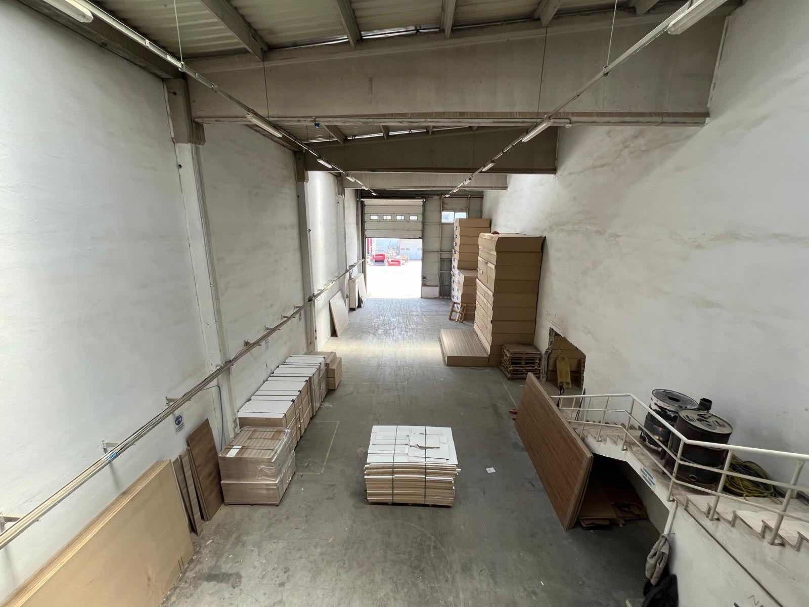 MOBİLYAKENT'DE SATILIK 400m2 DÜKKAN - Resim 3