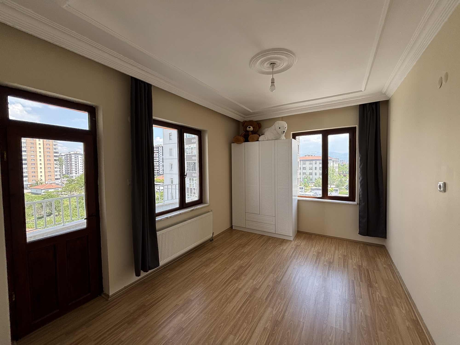 Havalimanı Yolunda 3+1 Satılık Daire - Resim 27