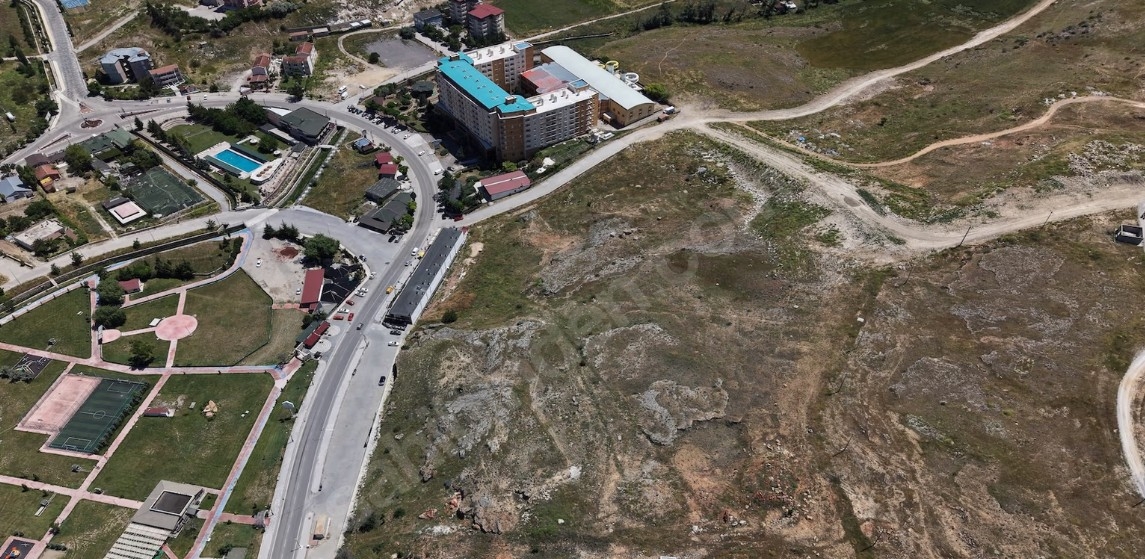 Kozaklıda Harika Konumlu Satılık Köşe Parsel Turizm Arsası - Resim 10