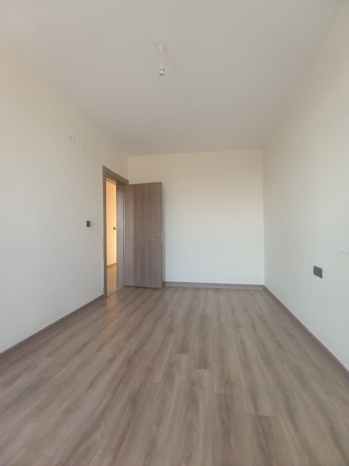 Karpuzan Tokide Güney Batı Cephe Satılık Yapılı 3+1 Daire - Resim 2